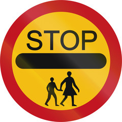 Road sign in Brunei: Stop, children