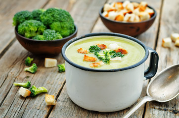 broccoli soup puree