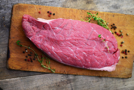 Holzbrett Fleisch