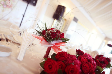 Red bouquet for wedding table