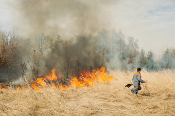 Firefighter try to suppress fire