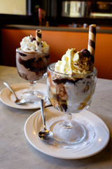 Ice cream sundae
