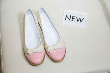 Female ballet flats are on the shelf, the new collection