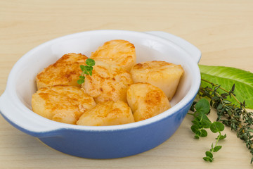 Grilled scallops