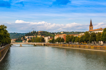 Naklejka premium Cityscape of Verona, Italy