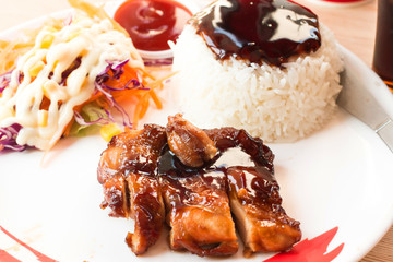 Grilled chicken with vegetables