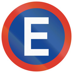 Argentinian information sign with letter E - exclusive parking