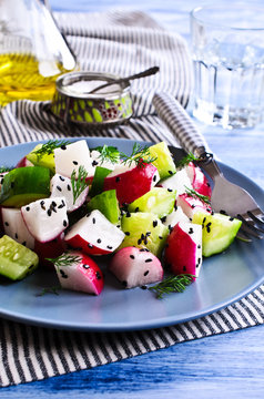 Salad of radish and cucumber