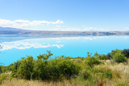 Lake Pukaki, Mackenzie Basin.