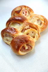 delicious bread cheese