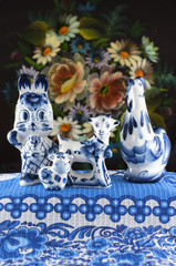 гжель заяц, петух, корова и козлик