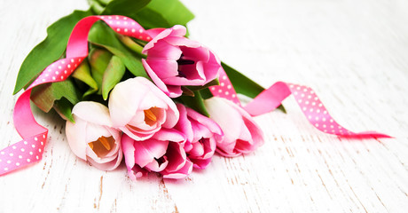 bouquet of pink tulips