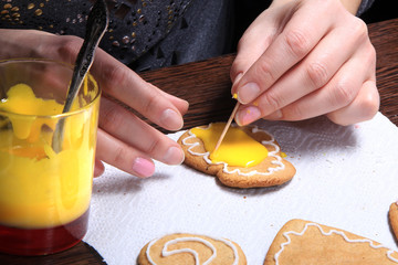 hand-painted ginger cookies