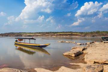 Fototapeta premium Boat at Sam Phan Bok in Thailand