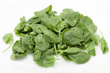 pile of spinach leaves