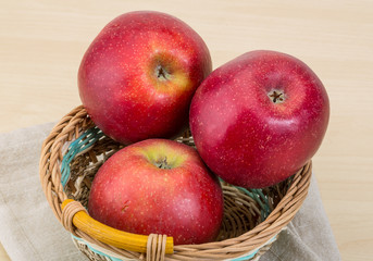 Red apples