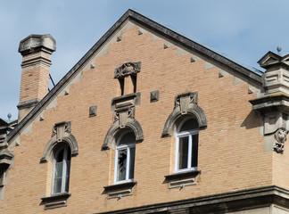 Façade en brique en ville