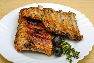 Roasted pork ribs