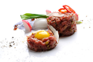 veal tartare appetizer