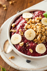 Healthy Organic Berry Smoothie Bowl