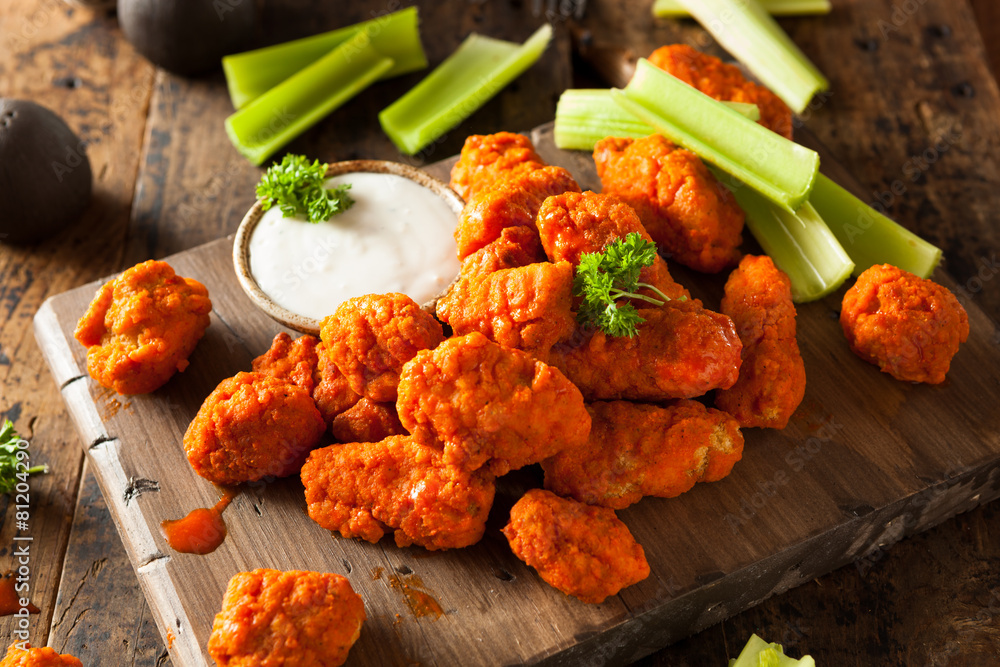 Poster hot and spicy boneless buffalo chicken wings