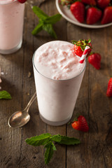 Refreshing Homemade Strawberry Milkshake