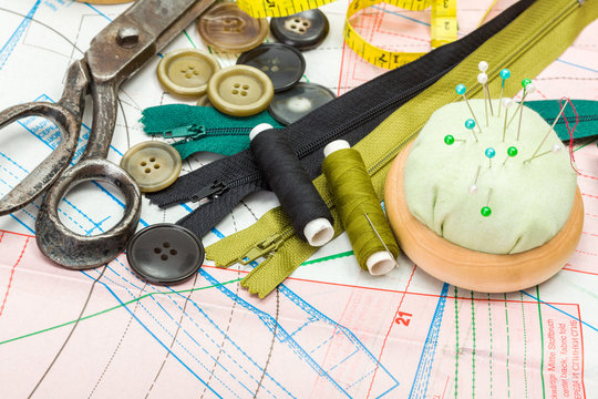 Sewing supply on pattern cutting