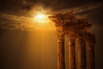 Obraz premium Świątynia Apollona, miasto Antalya, Side