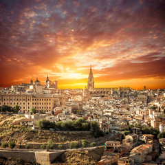 Fototapeta na wymiar Toledo over sunset. medieval town