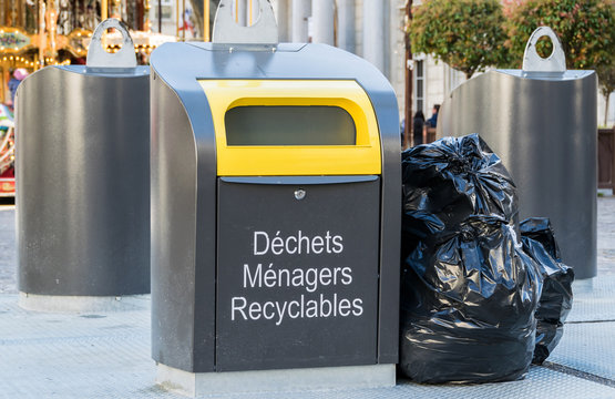 poubelle de recyclage