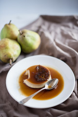 panna cotta with pears
