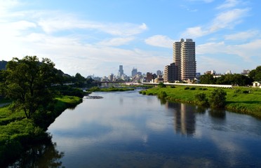 Fototapeta na wymiar 広瀬川と仙台市街