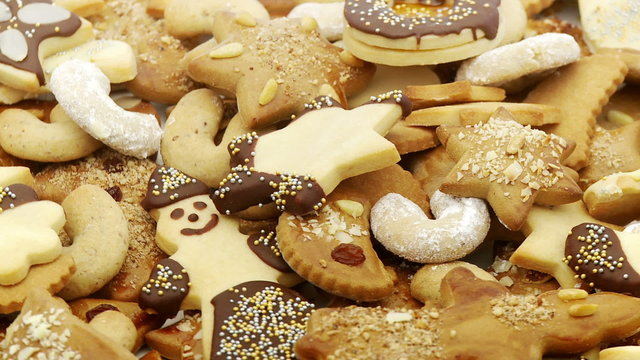 looping christmas biscuits