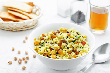 rice, wild rice, chickpeas with raisins and herbs
