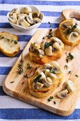 Sandwich with mushrooms