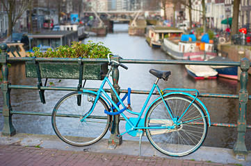 Fototapeta na wymiar Typical Amsterdam