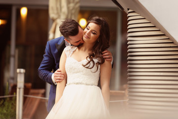 Naklejka premium Bride and groom celebrating