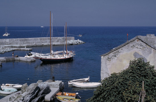 centuri port