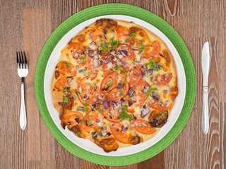 most delicious round pizza