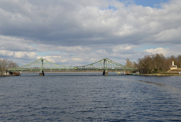 Fototapeta na wymiar Glienicker Brücke