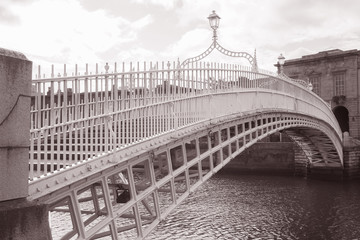 Ha'penny Bridge, River Liffey, Dublin