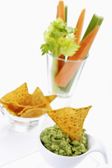 Schälchen mit Avocadocreme, Taco chip