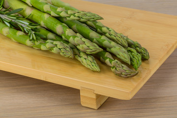 Raw asparagus