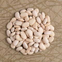 Circle of white beans
