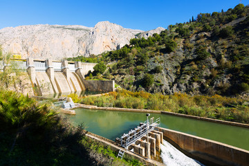 Fototapeta premium Day view of dam at Chorro river