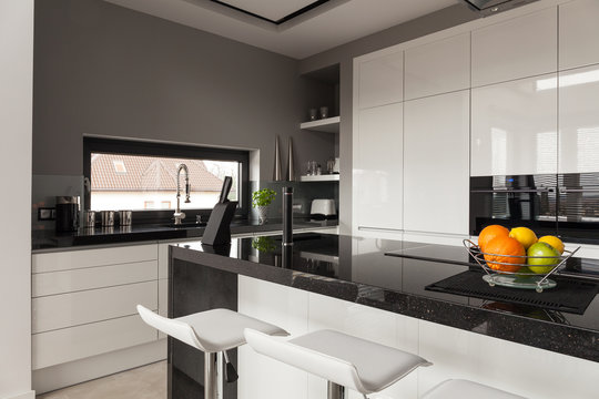 Black And White Kitchen Design