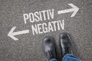 Entscheidung an der Kreuzung - Positiv oder Negativ