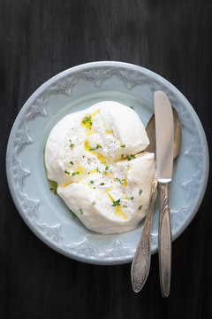 Apulien Burrata Cheese  with Olive Oil, Thyme, Salt and Pepper