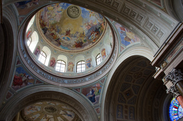 Fototapeta na wymiar Interior of Cathedral (or St John basilica of Eger).