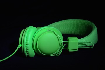 Casque audio vert